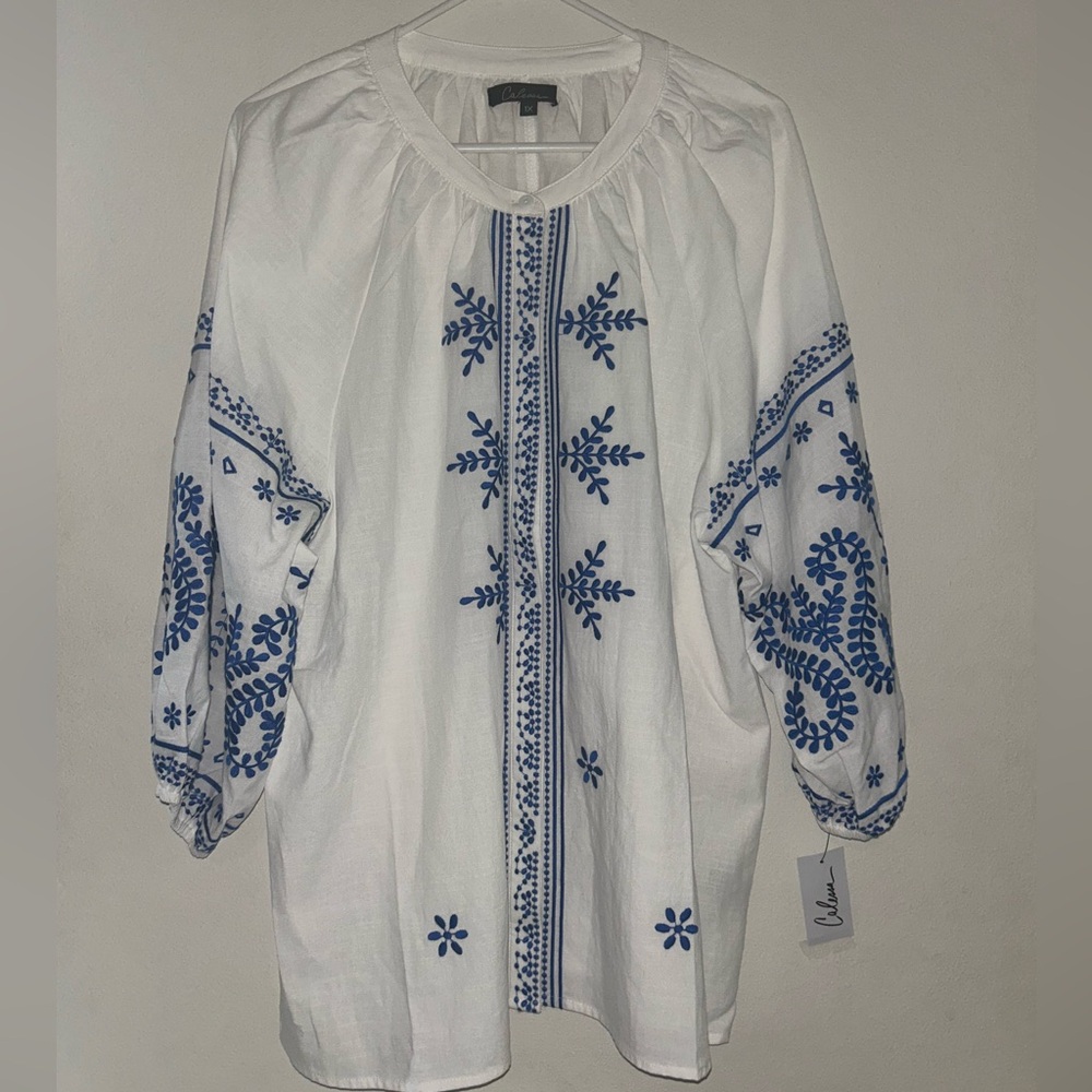 Calessa women’s top size L.